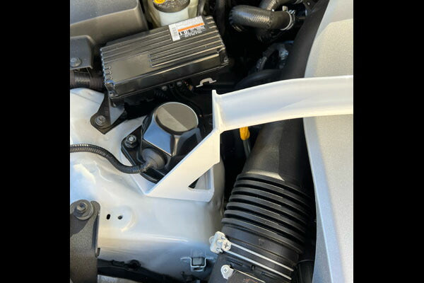 ULTRA RACING フロントタワーバー レクサス GS450H GWL10 2012/01〜 TW2-3661