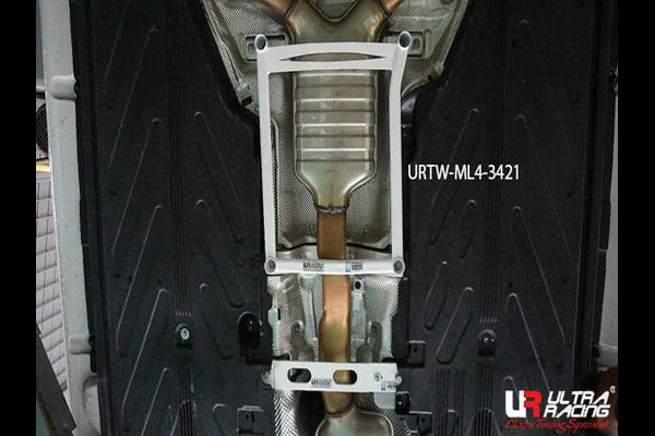 ULTRA RACING ミドルメンバーブレース MERCEDES BENZ Cクラス W205 205045 2014/07〜2021/06 ML4-3421