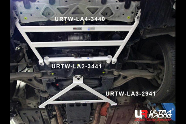 ULTRA RACING フロントメンバーブレース レクサス GS300h AWL10 2012/01〜 LA2-3441
