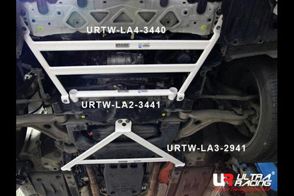 ULTRA RACING フロントメンバーブレース レクサス GS300h AWL10 2012/01〜 LA2-3441