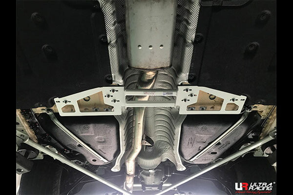 ULTRA RACING ミドルメンバーブレース BMW 5シリーズ G30 JR20 2017/02〜 ML4-4118