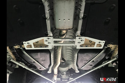 ULTRA RACING ミドルメンバーブレース BMW 5シリーズ G30 JR20 2017/02〜 ML4-4118