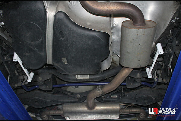 ULTRA RACING リアメンバーサイドブレース VOLKSWAGEN ジェッタ 1KBLX 2006/02〜2011/02 RS4-823P