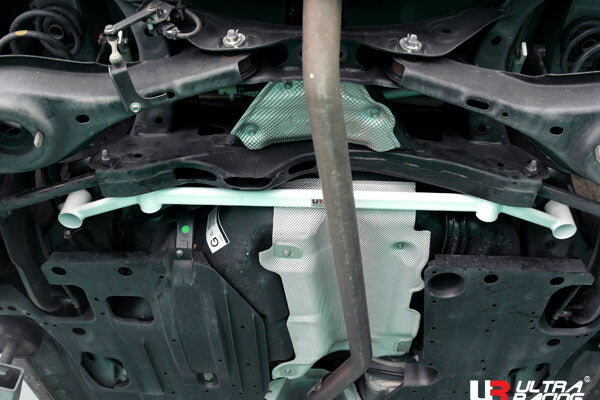 ULTRA RACING リアメンバーブレース マツダ アクセラスポーツ BM2FS/BM5FS/BMLFS 2013/11〜2017/09 RL4-3743