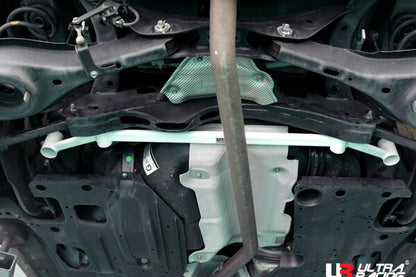 ULTRA RACING リアメンバーブレース マツダ アクセラスポーツ BM2FS/BM5FS/BMLFS 2013/11〜2017/09 RL4-3743