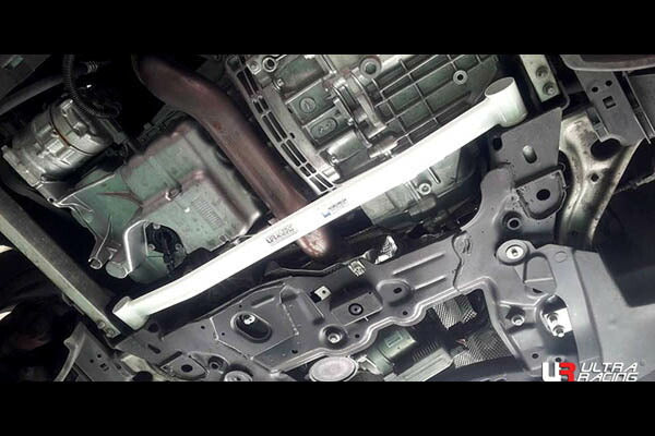ULTRA RACING フロントメンバーブレース MERCEDES BENZ GLAクラス X156 156952 2014/05〜 LA2-3208