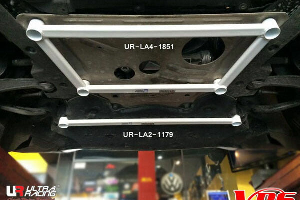 ULTRA RACING フロントメンバーブレース BMW X5 F15 KR30S/KS30/KS30S 2013/11〜2019/09 LA2-1179