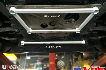 ULTRA RACING フロントメンバーブレース BMW X5 F15 KR30S/KS30/KS30S 2013/11〜2019/09 LA4-1851