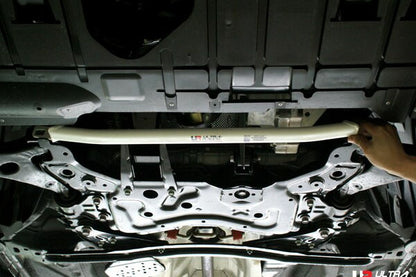 ULTRA RACING フロントメンバーブレース マツダ アクセラスポーツ BL5FW 2009/06〜2013/11 LA2-994