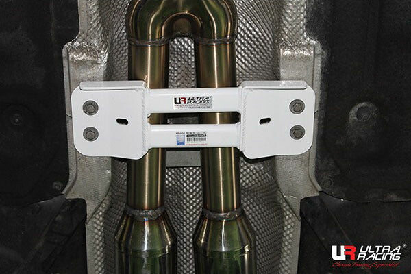 ULTRA RACING ミドルメンバーブレース BMW M3 E92 WD40 2007/09〜2014/02 ML2-2760