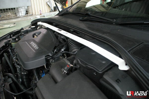 ULTRA RACING フロントタワーバー VOLVO V60 FB420 2011/06〜 TW2-1913