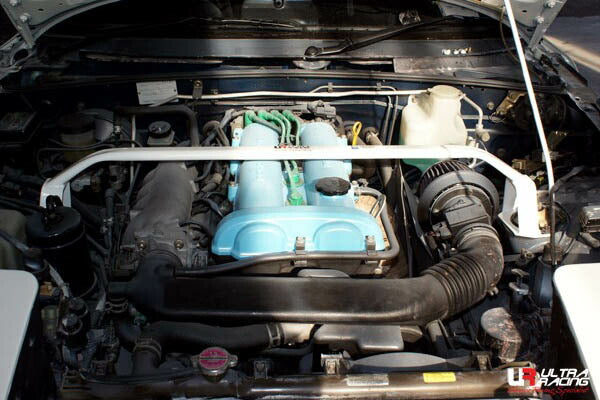 ULTRA RACING フロントタワーバー マツダ ロードスター NB8C 1998/01〜2005/08 TW2-323