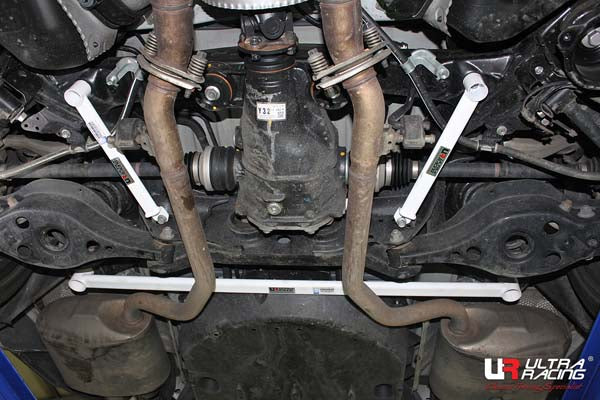 ULTRA RACING リアメンバーブレース レクサス IS200t ASE30 2013/05〜 RL2-2945