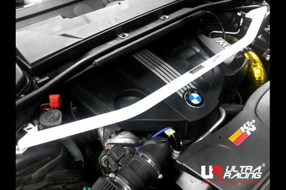 ULTRA RACING フロントタワーバー BMW 3シリーズ E90 VB30 2005/04〜2014/02 TW2-1026