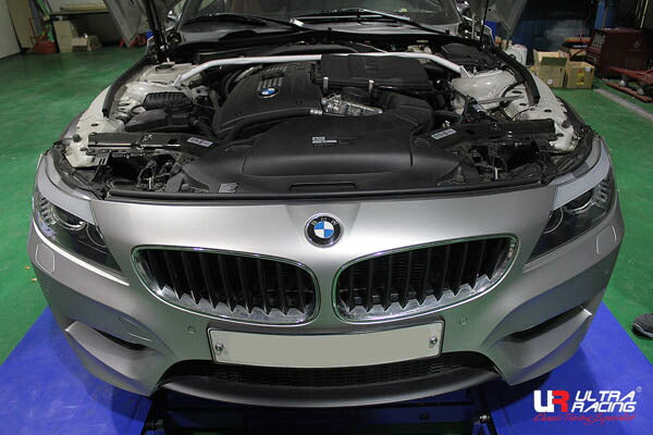 ULTRA RACING フロントタワーバー BMW Z4 E89 LM30/LM35 2009/05〜2015/12 TW2-2539