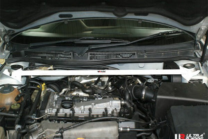 ULTRA RACING フロントタワーバー VOLKSWAGEN ゴルフIV 1JAGU/1JAUM 1998/08〜2004/06 TW2-1269