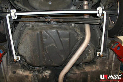 ULTRA RACING リアスタビライザー トヨタ スターレット NP90 1996/01〜1999/07 AR16-143