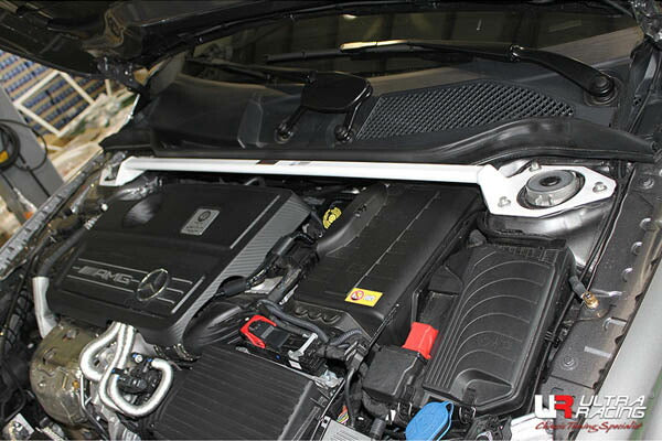 ULTRA RACING フロントタワーバー MERCEDES BENZ CLAクラス C117 117352 2013/07〜 TW2-2989