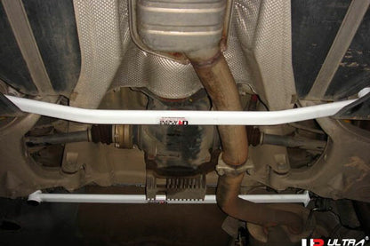ULTRA RACING リアメンバーブレース BMW 5シリーズ E60 NA25/NE25/NU25 2003/08〜2012/09 RL2-540