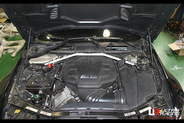 ULTRA RACING フロントタワーバー BMW M3 E92 WD40 2007/09〜2014/02 TW4-2757