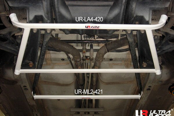 ULTRA RACING フロントメンバーブレース トヨタ MR-S ZZW30 1999/10〜2002/08 LA4-420