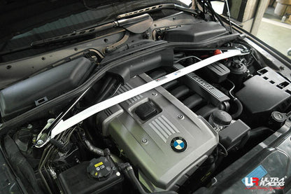 ULTRA RACING フロントタワーバー BMW 5シリーズ E60 NA30/NE30/NU30 2003/08〜2012/09 TW2-1595