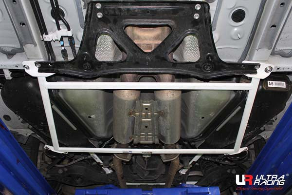 ULTRA RACING リアメンバーブレース レクサス IS300h AVE30 2013/05〜 RL4-2942