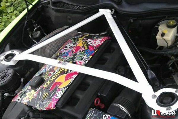 ULTRA RACING フロントタワーバー BMW Z4 E85 BT25/BT30/BU25/BU30/DU30 2003/01〜2009/05 TW3-1175