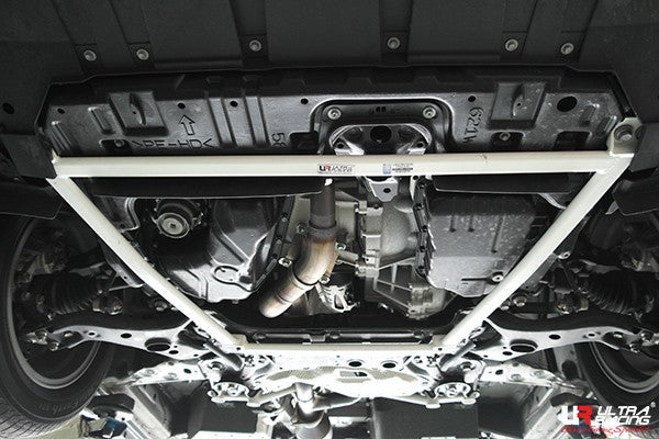 ULTRA RACING フロントメンバーブレース トヨタ アルファード/ヴェルファイア AGH30W/GGH30W 2015/01〜2023/06 LA4-367