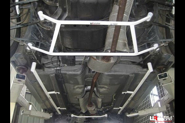 ULTRA RACING リアメンバーブレース ホンダ アコードユーロR CL1 1997/09〜2002/10 RL4-211