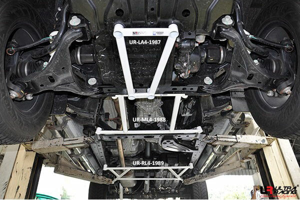 ULTRA RACING フロントメンバーブレース FORD エベレスト  2015〜 LA4-1987