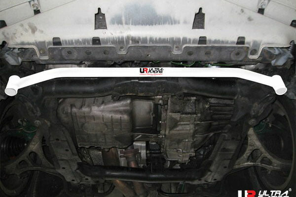 ULTRA RACING フロントメンバーブレース ACURA RSX DC5 2001〜2006 LA2-1013