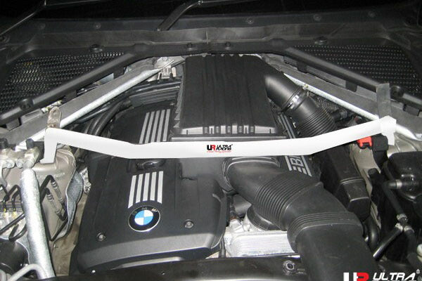 ULTRA RACING フロントタワーバー BMW X5 E70 ZV30S/ZW30S 2007/06〜2014/04 TW2-1182