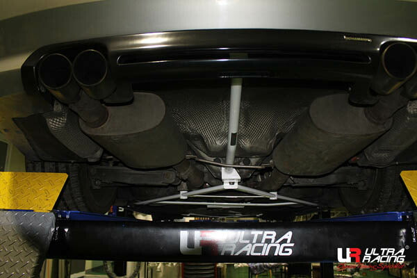 ULTRA RACING リアメンバーブレース BMW 3シリーズ E93 DX35/WL35 2005/04〜2014/02 RL5-2260