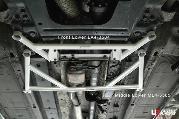 ULTRA RACING ミドルメンバーブレース ALFA ROMEO 159 93932 2006/02〜2011/07 ML4-3505