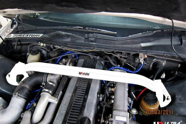 ULTRA RACING フロントタワーバー トヨタ マークII/クレスタ/チェイサー JZX90 1992/10〜1996/09 TW2-1239