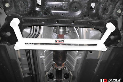 ULTRA RACING フロントメンバーブレース ニッサン ジューク F15/YF15 2010/06〜 LA4-2337