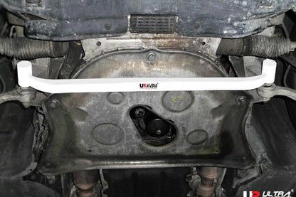 ULTRA RACING フロントメンバーブレース BMW 7シリーズ E65 HL40 2001/10〜2009/03 LA2-2055
