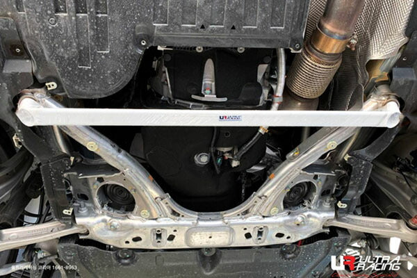 ULTRA RACING フロントメンバーブレース BMW 5シリーズ G30 JR20 2017/02〜 LA2-4075