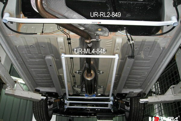 ULTRA RACING ミドルメンバーブレース PEUGEOT 308 T75FY/T75FT/T7W5FT/T75FX/T7C5FT/T75FW/T7C5F02/T75F02S/T7W5F02/T75F02/T75F01 2008/06〜2014/04