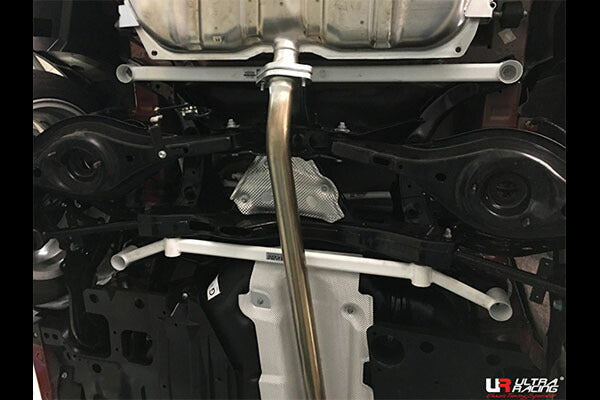 ULTRA RACING リアメンバーブレース マツダ アクセラ BM2FP/BM5FP/BMLFP 2013/11〜 RL2-3181