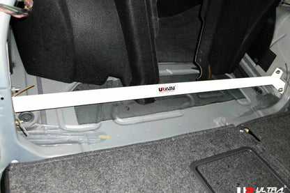 ULTRA RACING リアタワーバー VOLKSWAGEN パサートCC 3CBWSC 2008/11〜2012/07 RE2-1819