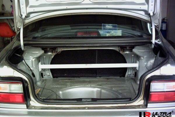 ULTRA RACING リアタワーバー トヨタ カローラ AE111 1995/05〜2000/08 RE2-102