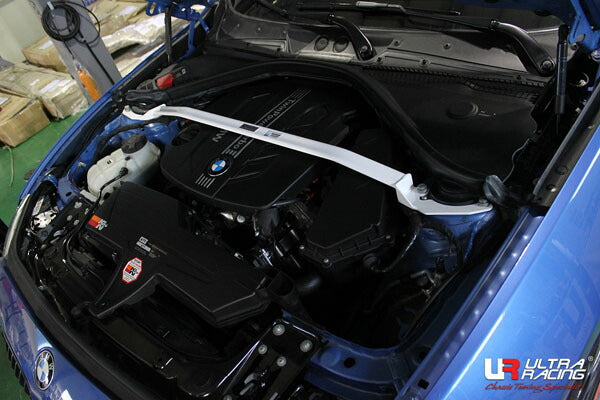 ULTRA RACING フロントタワーバー BMW 3シリーズ F31 3D20 2012/09〜2015/07 TW2-2070