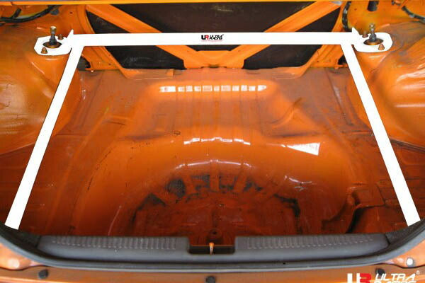 ULTRA RACING リアタワーバー ミツビシ ランサーエボリューションV CP9A 1996/08〜1998/01 RE4-1005