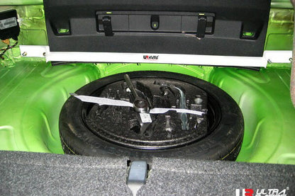 ULTRA RACING リアタワーバー VOLKSWAGEN シロッコ 13CAV 2009/05〜2014/03 RE2-1190